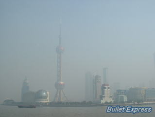 浦東地区及び東方明珠塔(テレビ塔)