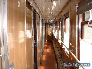 シベリア鉄道の客車風景(廊下)